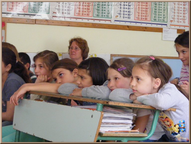 batyu_szinhaz_selyemret_050.jpg