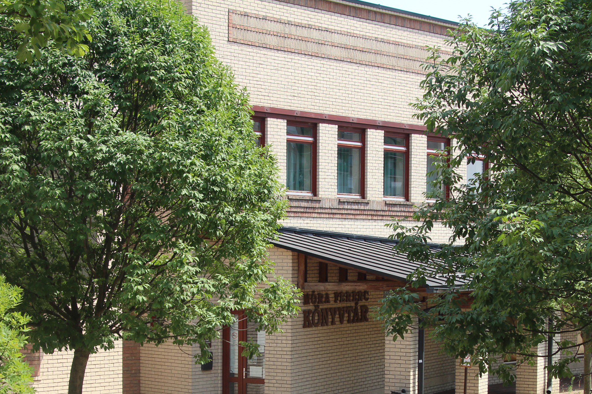 the Ferenc Móra Library