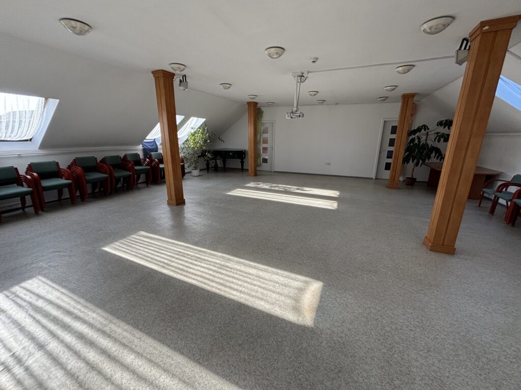 Szabó Lőrincz Könyvtár terem